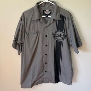 Harley Davidson Skull and Bones Button Down Large